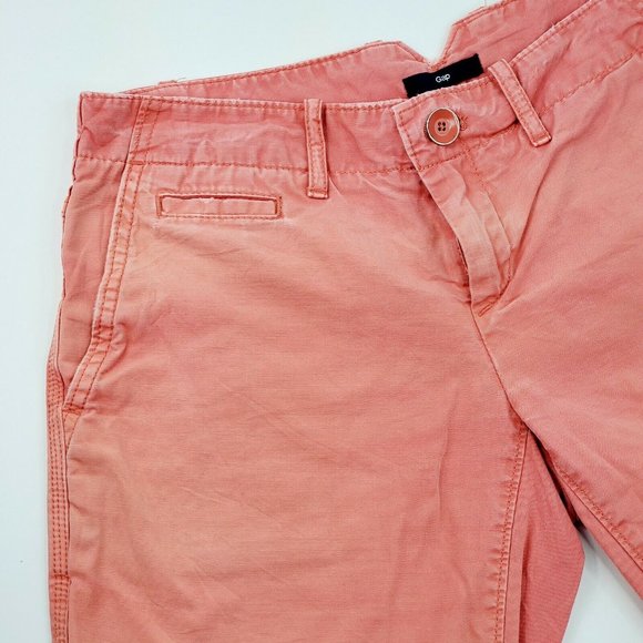 GAP Women's Cuffed Short Pants Size 2 Red … - Picture 6 of 6